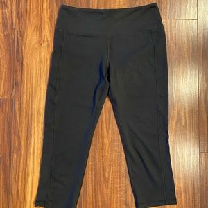 Womens Scorpio sol Athletic Capri black sz s